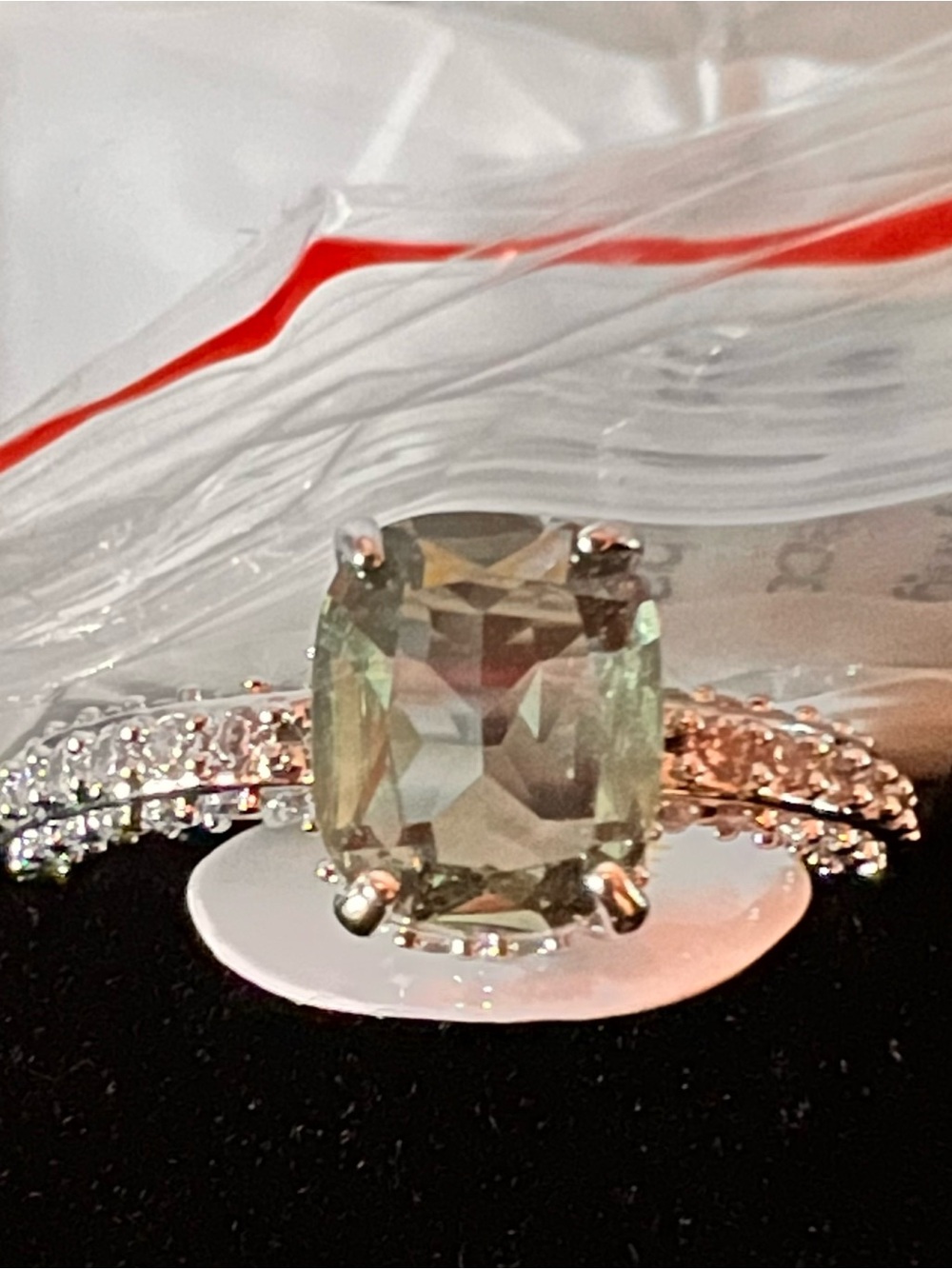 bp ring “Simplistic Charm” Tourmaline Green Spinel